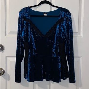 Venus V-Neck Velvet Plush Tunic